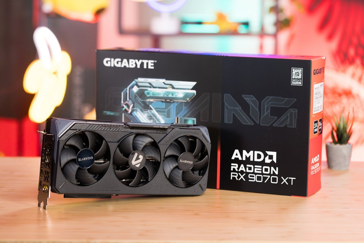 Gigabyte Radeon RX 9070 XT Gaming OC