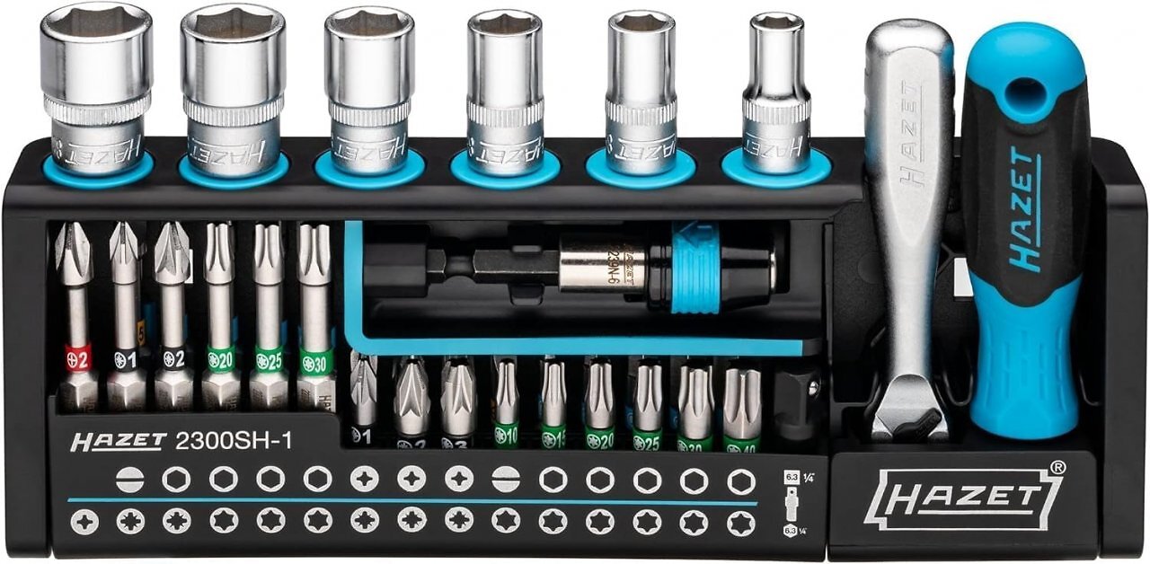 Im Rahmen der Frühlingsangebote sind Handwerkzeuge von Bosch Professional, Bosch Grün, Hazet und Inbus befristet reduziert. Der Smartholder richtet sich an die Bastler unter Ihnen. Sie erhalten kurze und lange Bits, Stecknüse und eine Hazet-Ratsche.