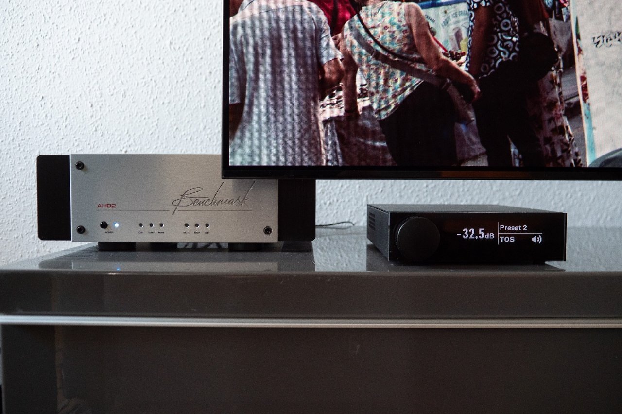 [04/03/2025] kadajawi: Zustand nachherVerbaute TechnikTV: Samsung S95C 65
