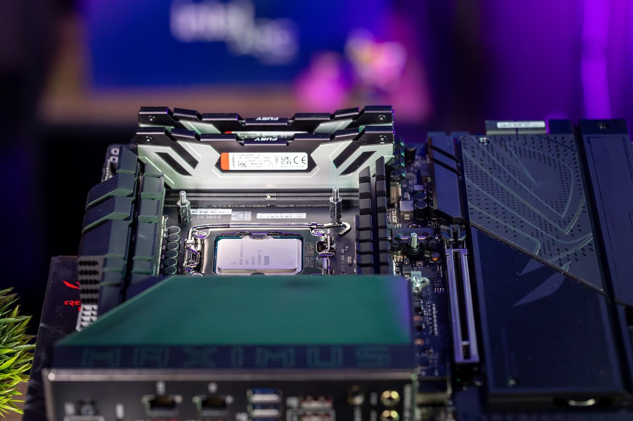 [25/04/2025] Intel Core Ultra 7 265K Tuning: Mit 43 Prozent mehr Fps zum neuen Überflieger!
