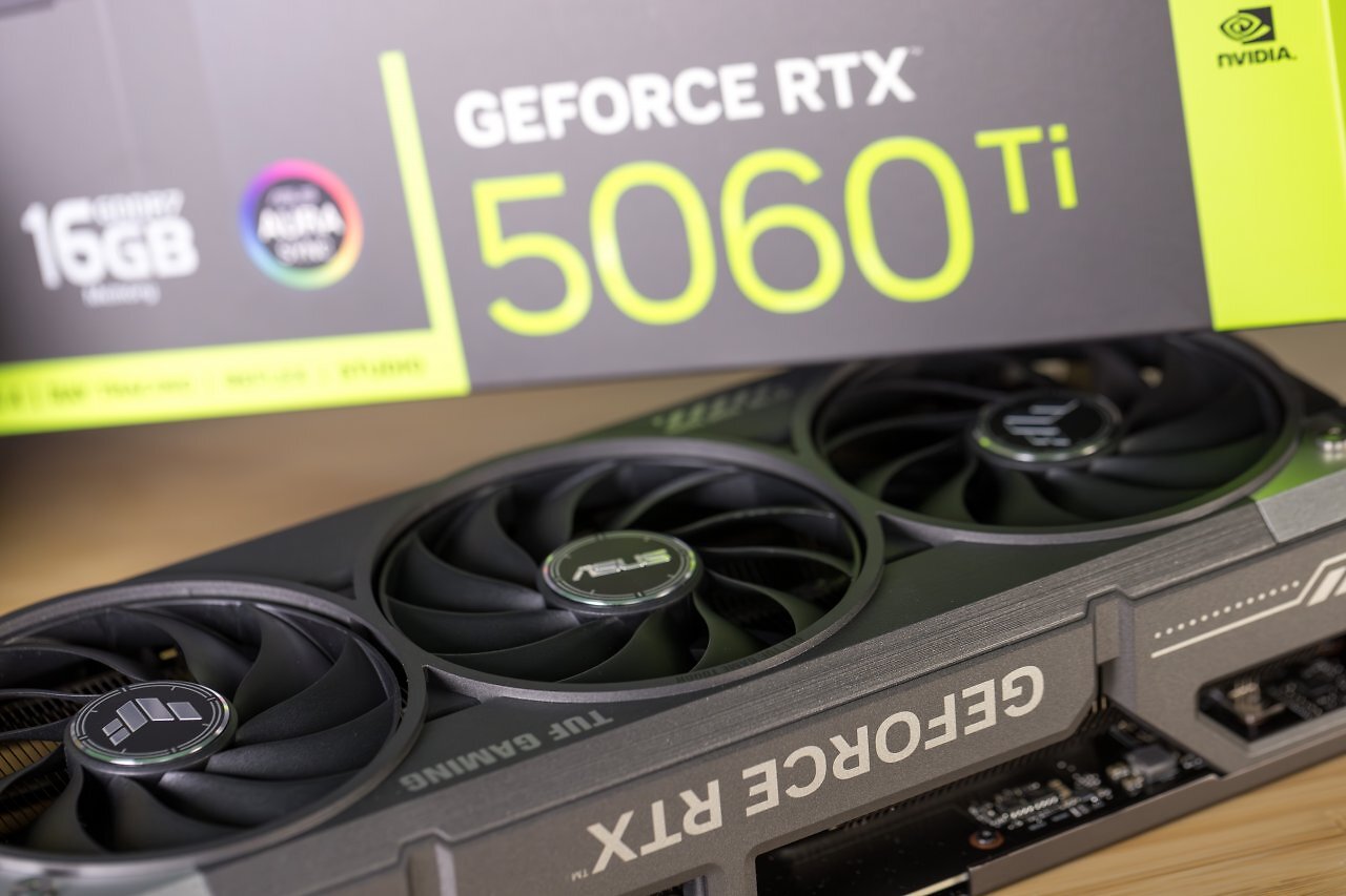 [16/04/2025] RTX 5060 Ti: Fünf frisch geschlüpfte Custom-Designs in unserer Redaktion aufgetaucht (17)