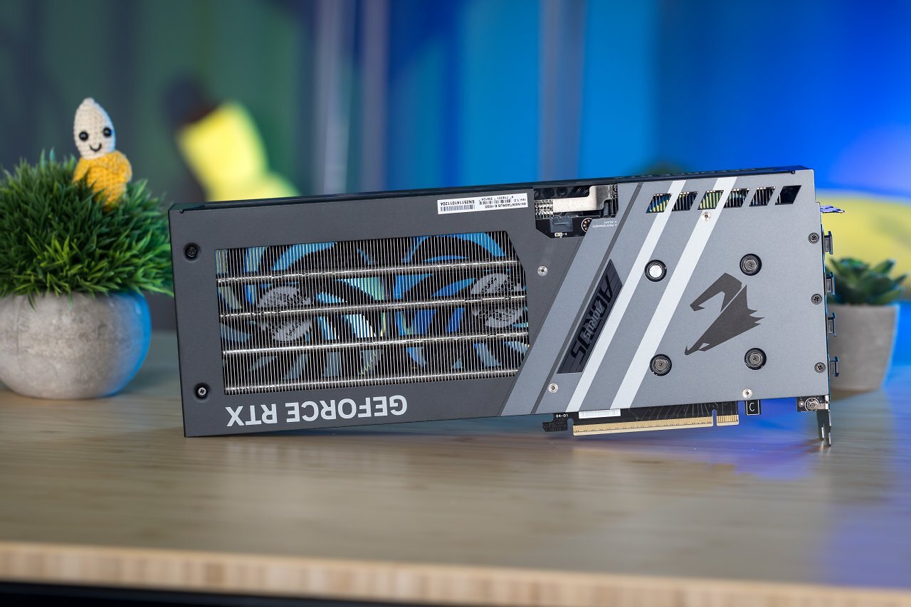 [16/04/2025] RTX 5060 Ti: Fünf frisch geschlüpfte Custom-Designs in unserer Redaktion aufgetaucht (20)