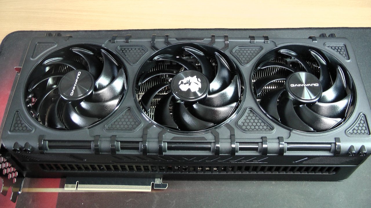 [15/04/2025] Gainward Phantom Geforce RTX 5090