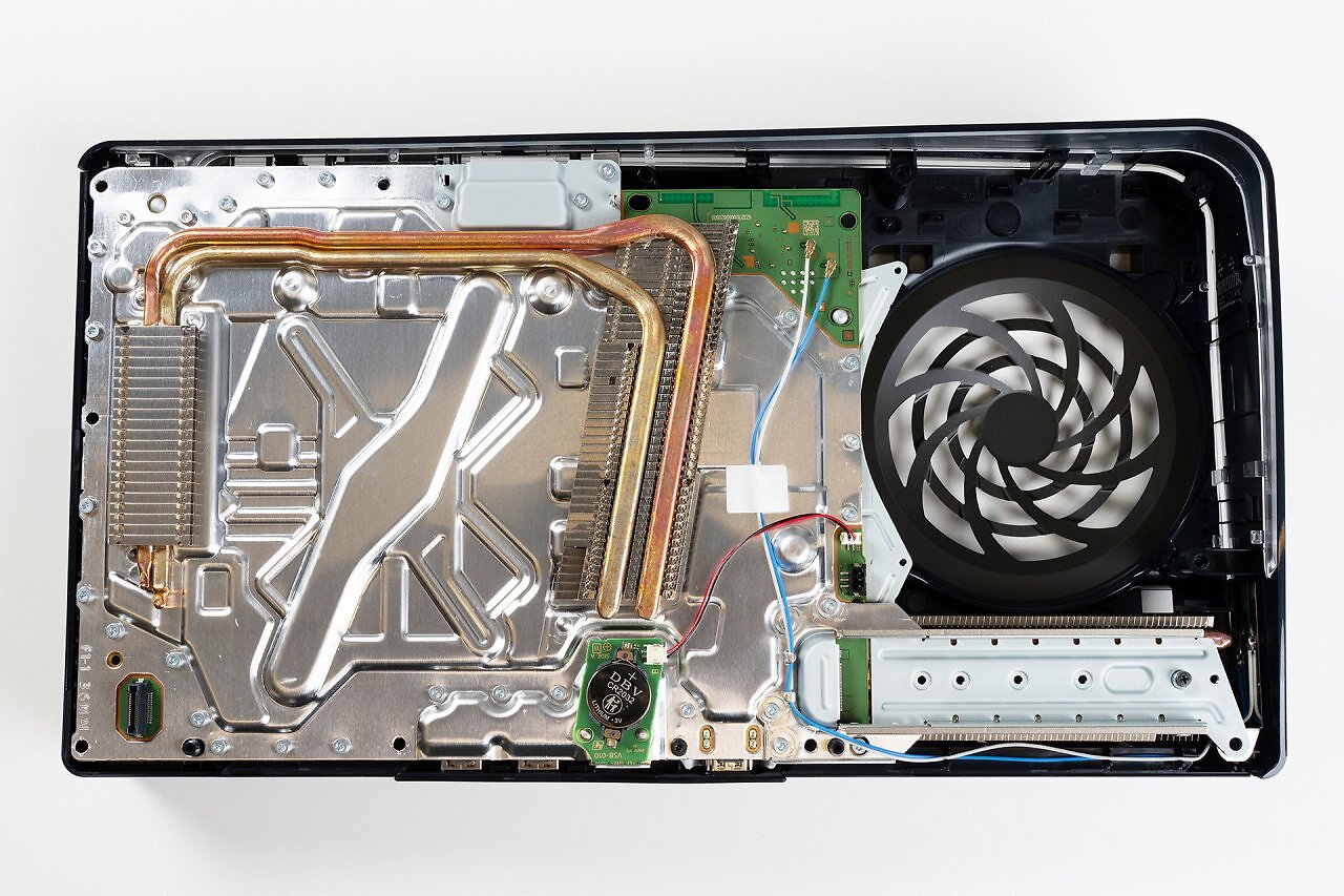 [22/04/2025] Playstation 5 Pro Teardown (7)