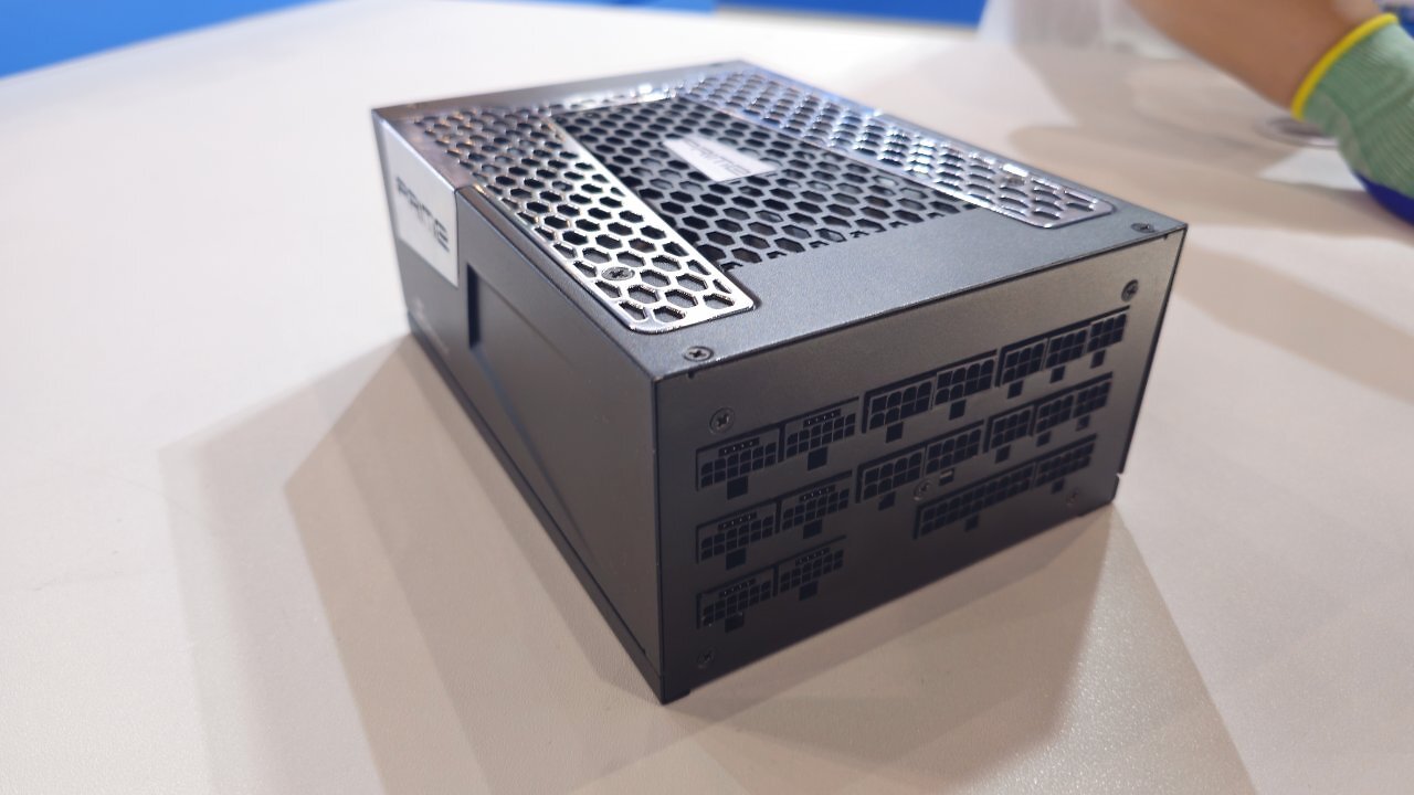 [24/05/2025] Über 3.000 Watt: Netzteile von Seasonic und Super Flower&nbsp; (3)
