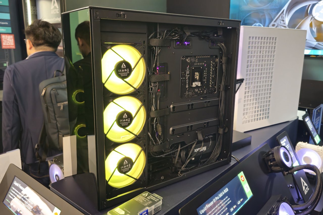 [26/05/2025] Arctic stellt neues PC-Gehäuse und Kühler vor: Xtender (VG) und mehr auf der Computex (21)