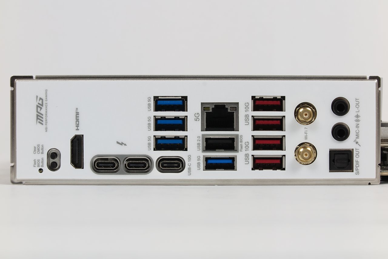 [07/05/2025] MSI Z890 Edge Ti WiFi: IO