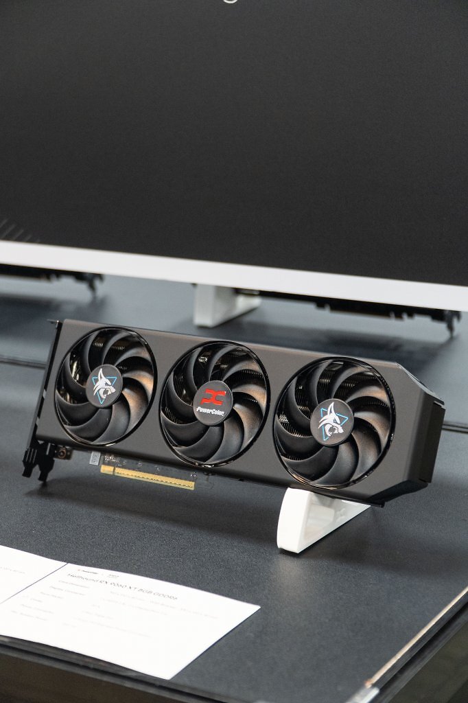 [23/05/2025] Radeon RX 9060 XT (9)
