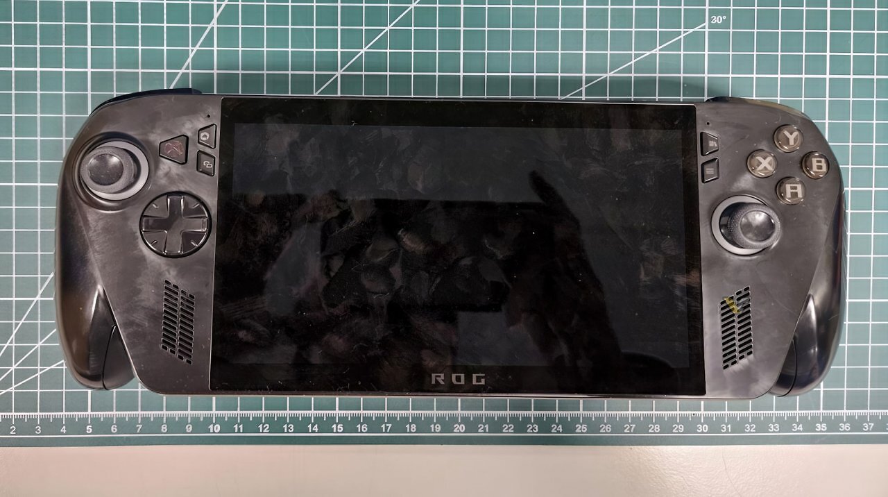 [07/05/2025] ROG Ally 2 (4)
