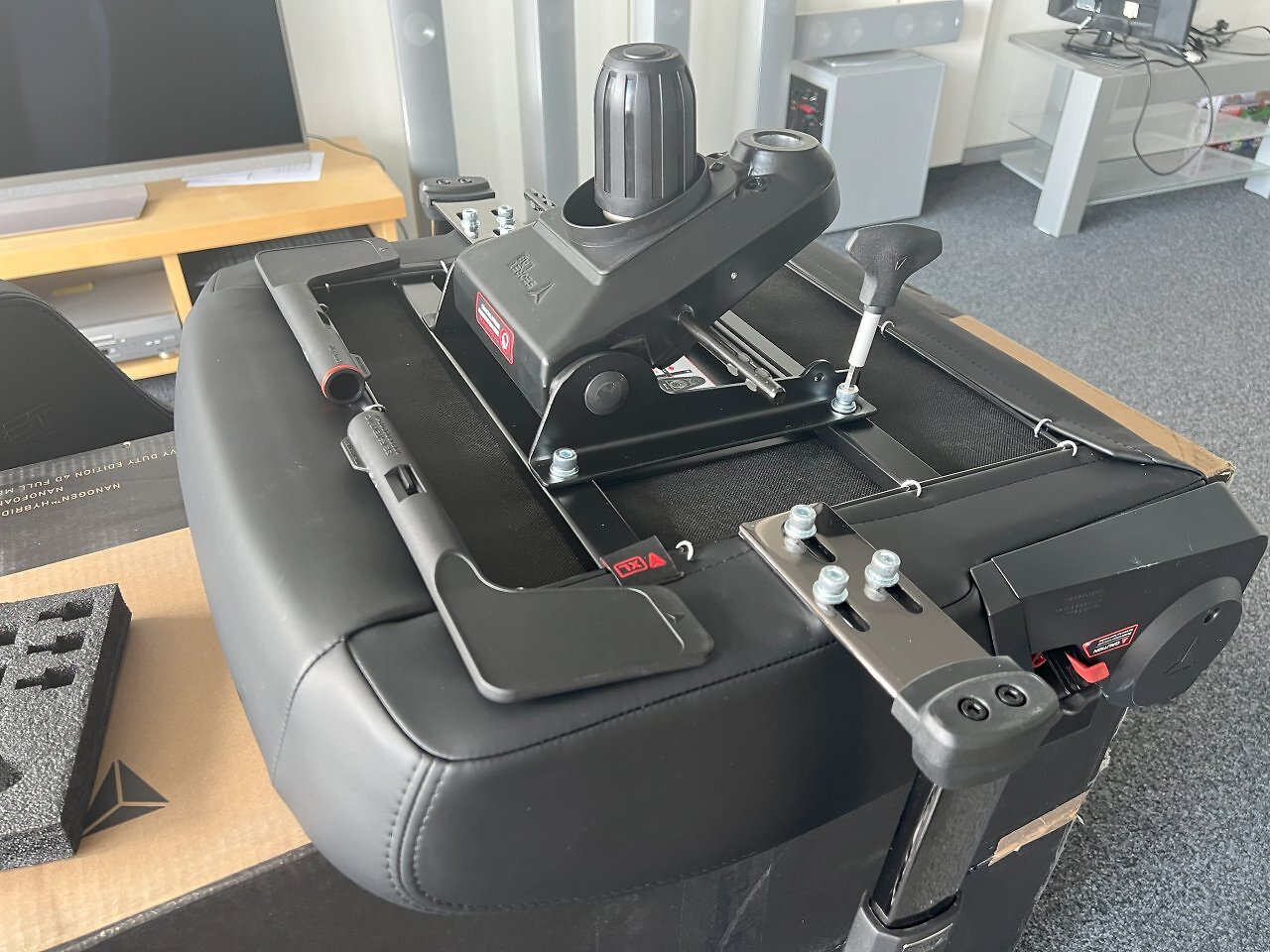 [28/05/2025] Secretlab Titan Evo Nanogen XL: Aufbau im Detail, Schritt 11