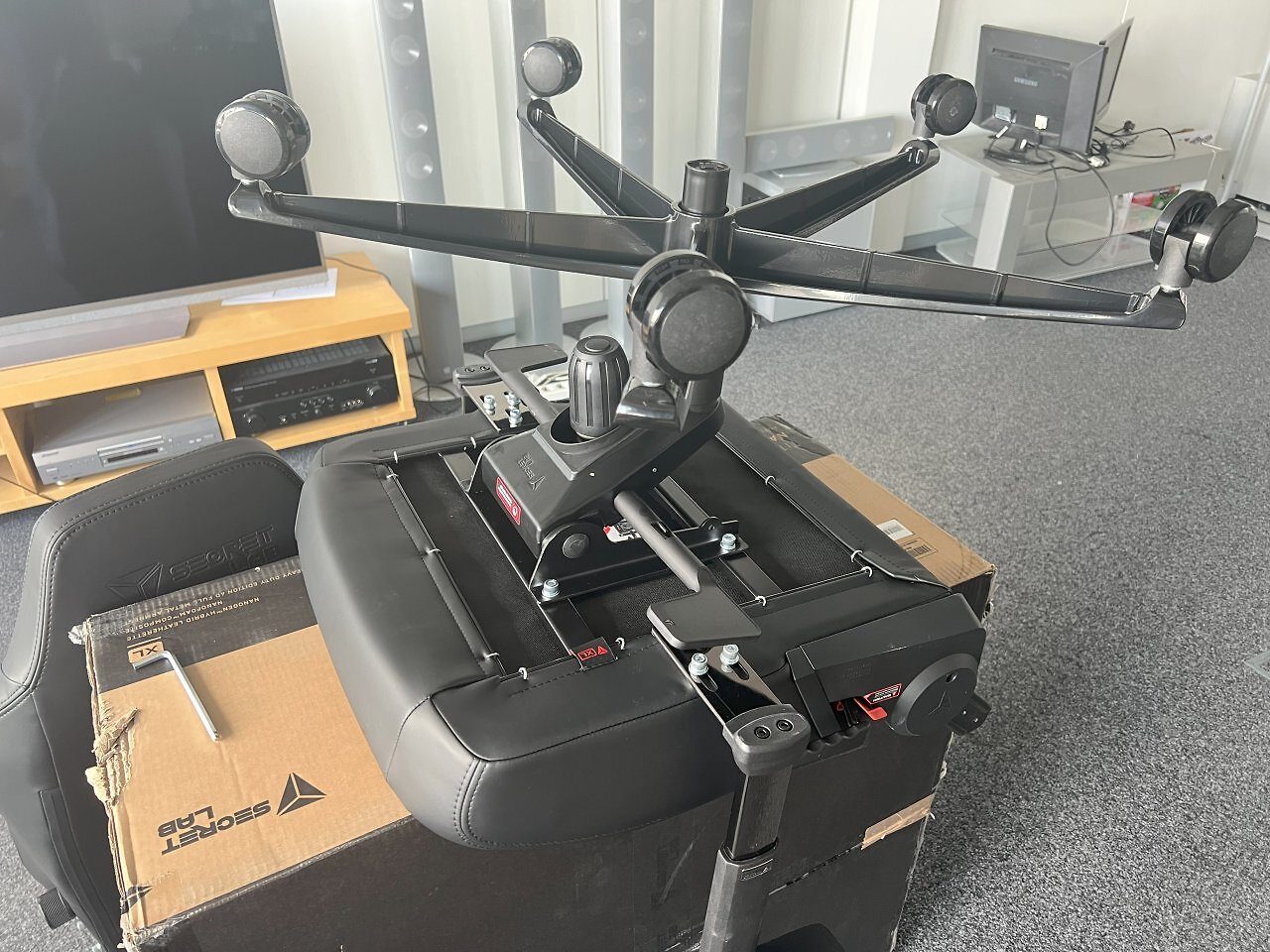 [28/05/2025] Secretlab Titan Evo Nanogen XL: Aufbau im Detail, Schritt 13