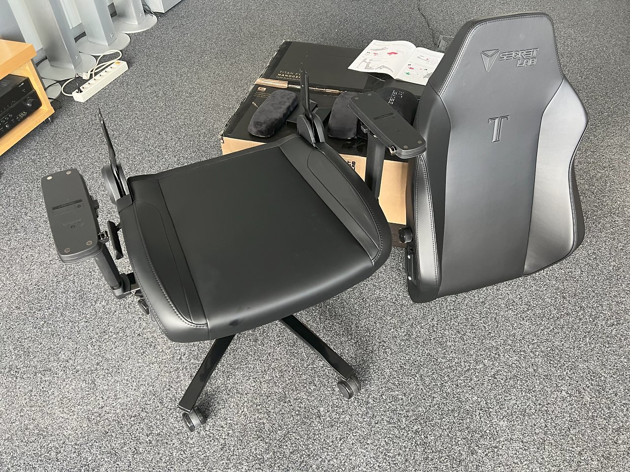 [28/05/2025] Secretlab Titan Evo Nanogen XL: Aufbau im Detail, Schritt 14