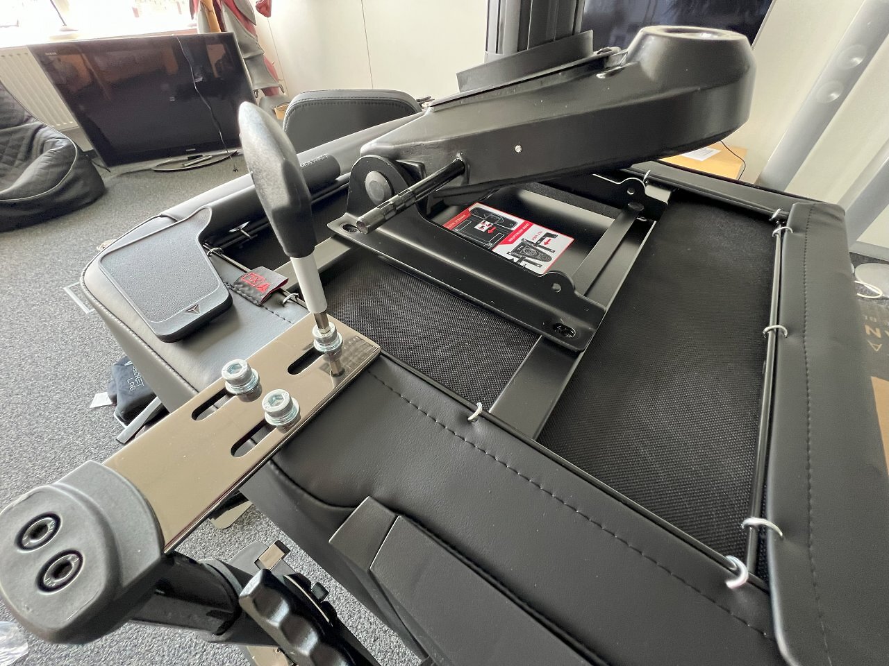 [28/05/2025] Secretlab Titan Evo Nanogen XL: Aufbau im Detail, Schritt 9