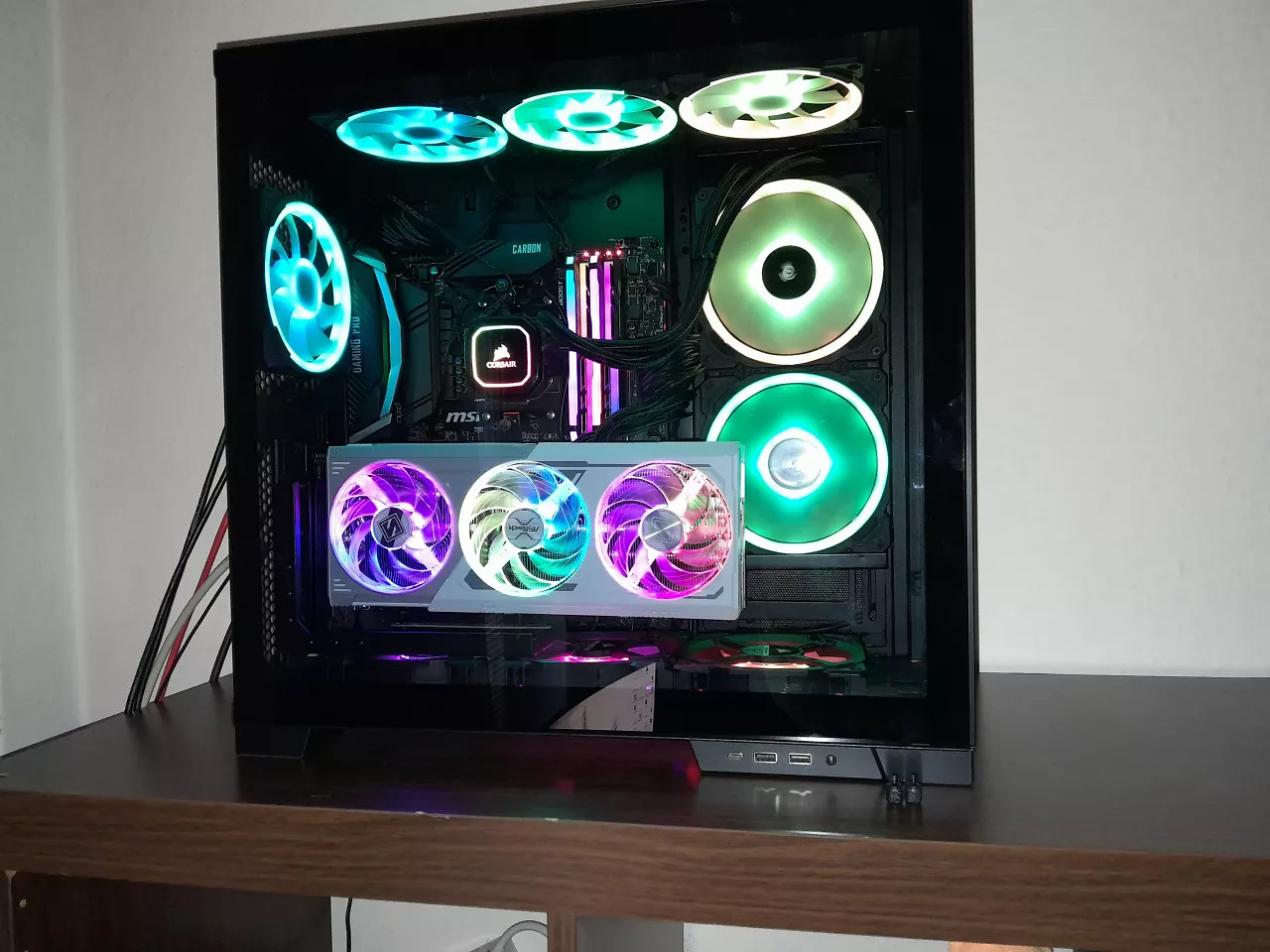 [22/05/2025] LightLoop: 