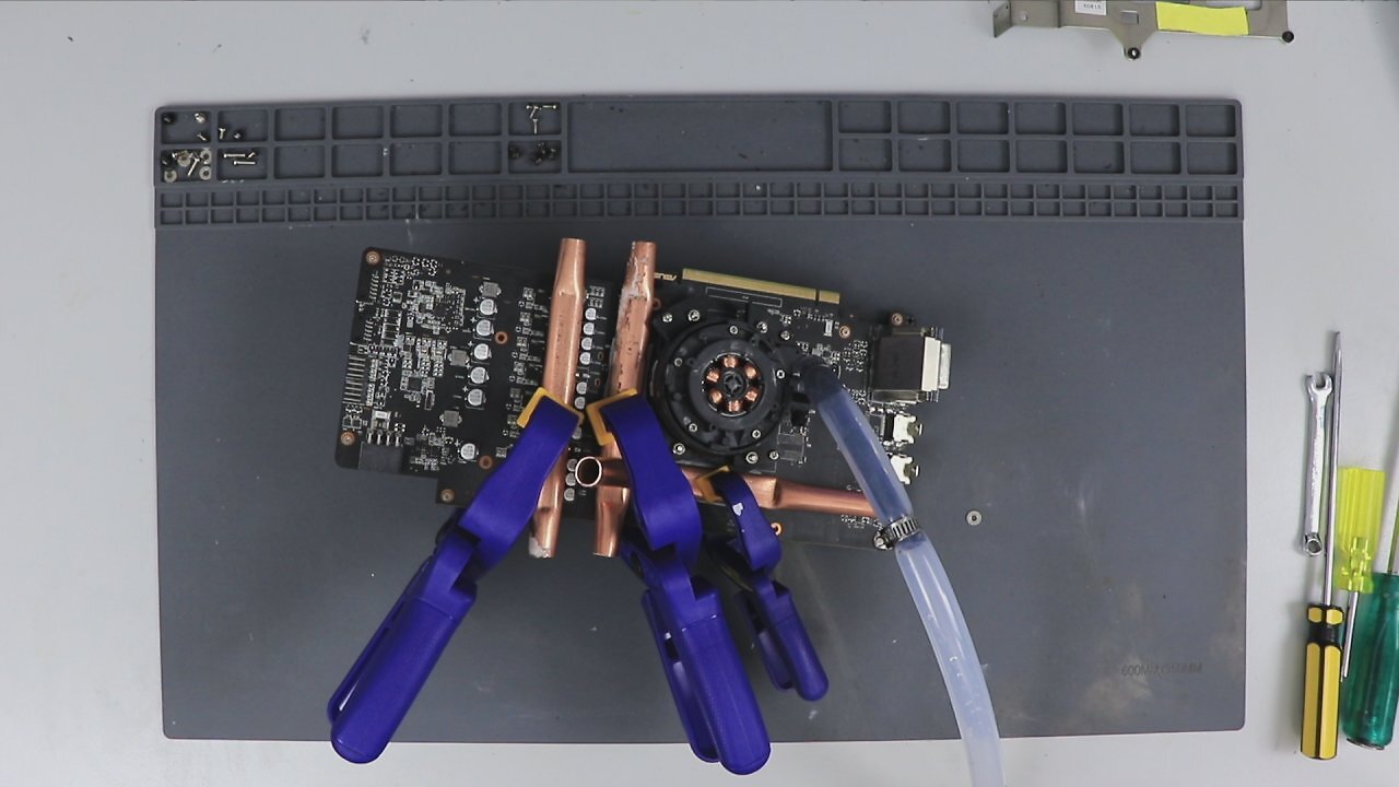 [07/07/2025] Sieht wild zusammengewürfelt aus, ist aber ein wichtiger Bestandteil eines neuen Fire-Strike-Rekords: Eine GTX 1060 mit hausgemachter Kupferkühlung knackt neue Benchmark-Höhen.