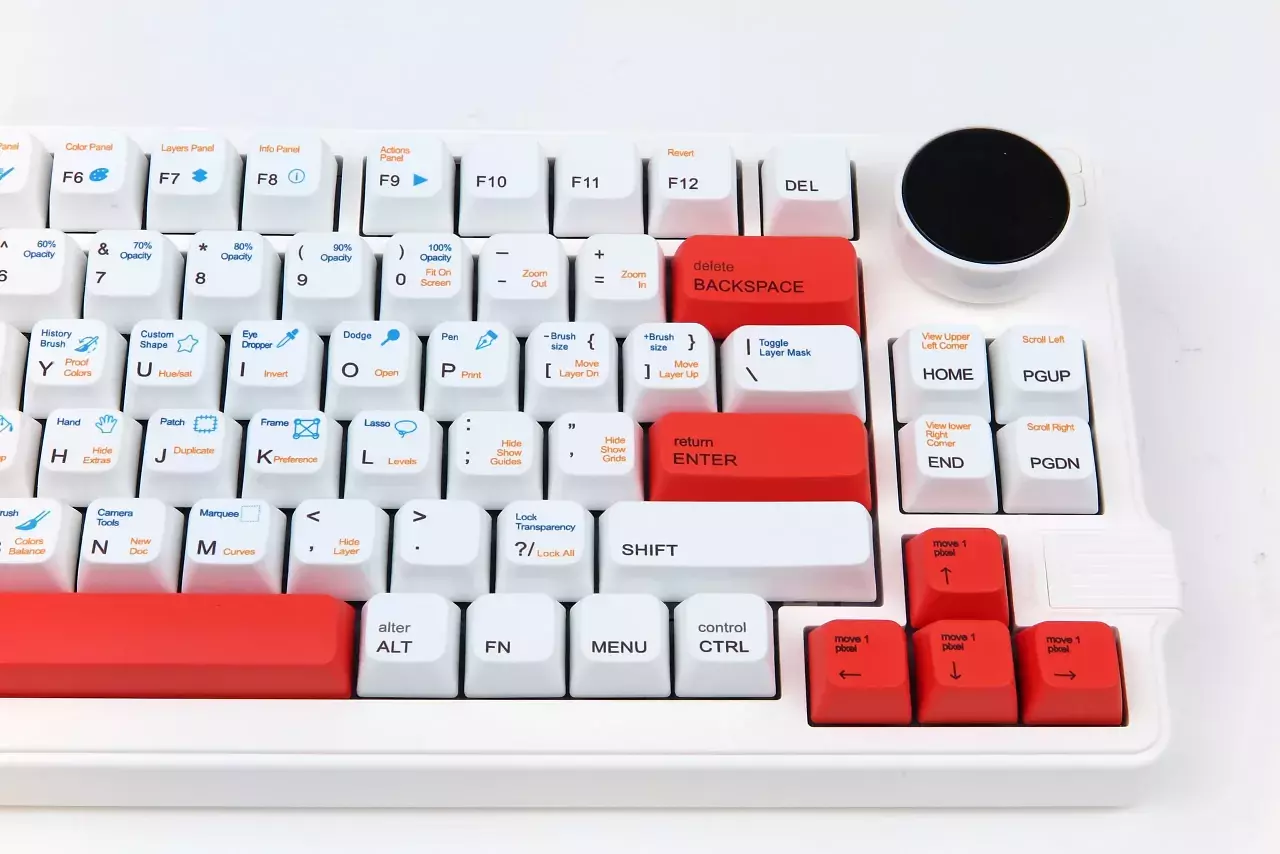 [18/07/2025] Die Gamakay LK75 ist eine Custom-Gaming-Tastatur mit ANSI-Bauform. Unterschiede zum ISO-Layout gibt es bei der Return-Taste und den Tasten 