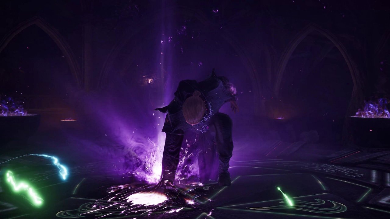 [31/07/2025] Der namenlose Held in der Dämonenbeschwörer-Robe: Das Gothic Remake kann Zauber in der Unreal Engine 5 hübsch inszenieren.