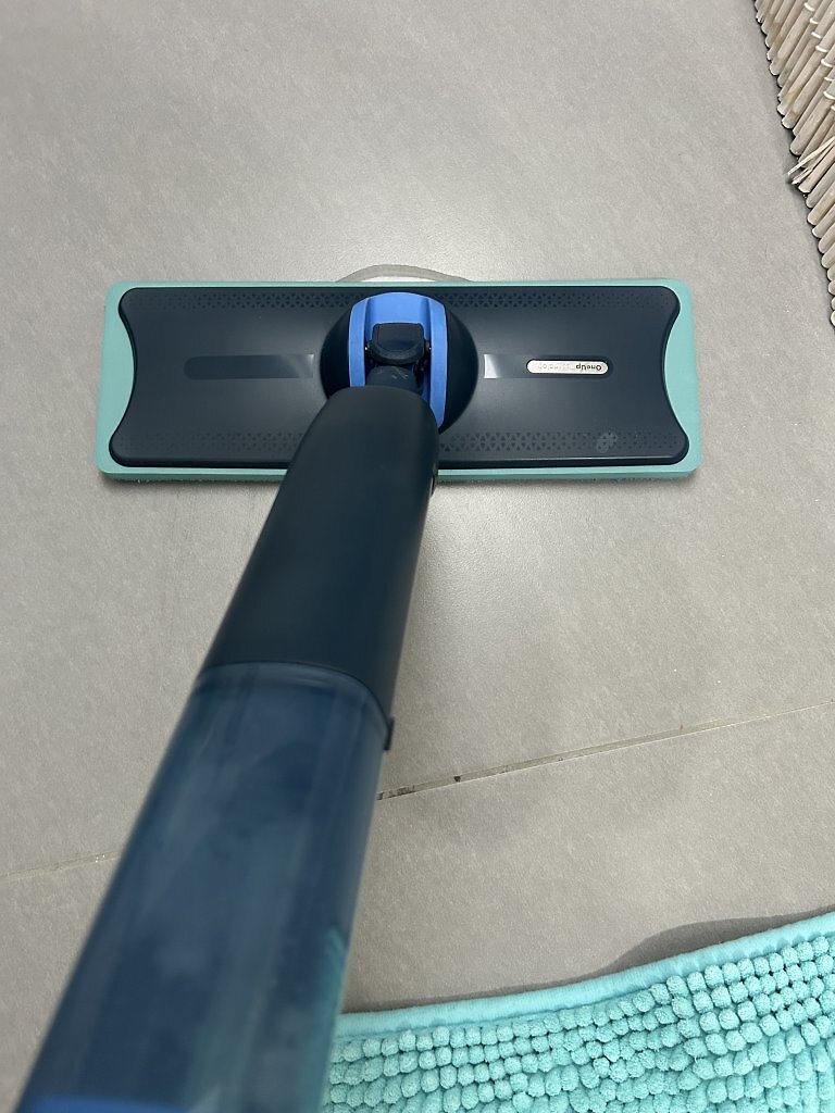 [17/07/2025] Philips OneUp 5000 im Test: elektrischer Mopp für schnelle Sauberkeit (2)