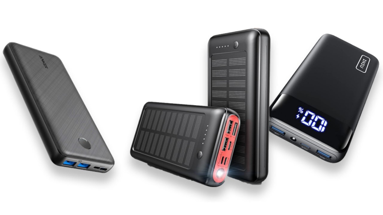 Drei verschiedene Powerbanks vor weißem Hintergrund.