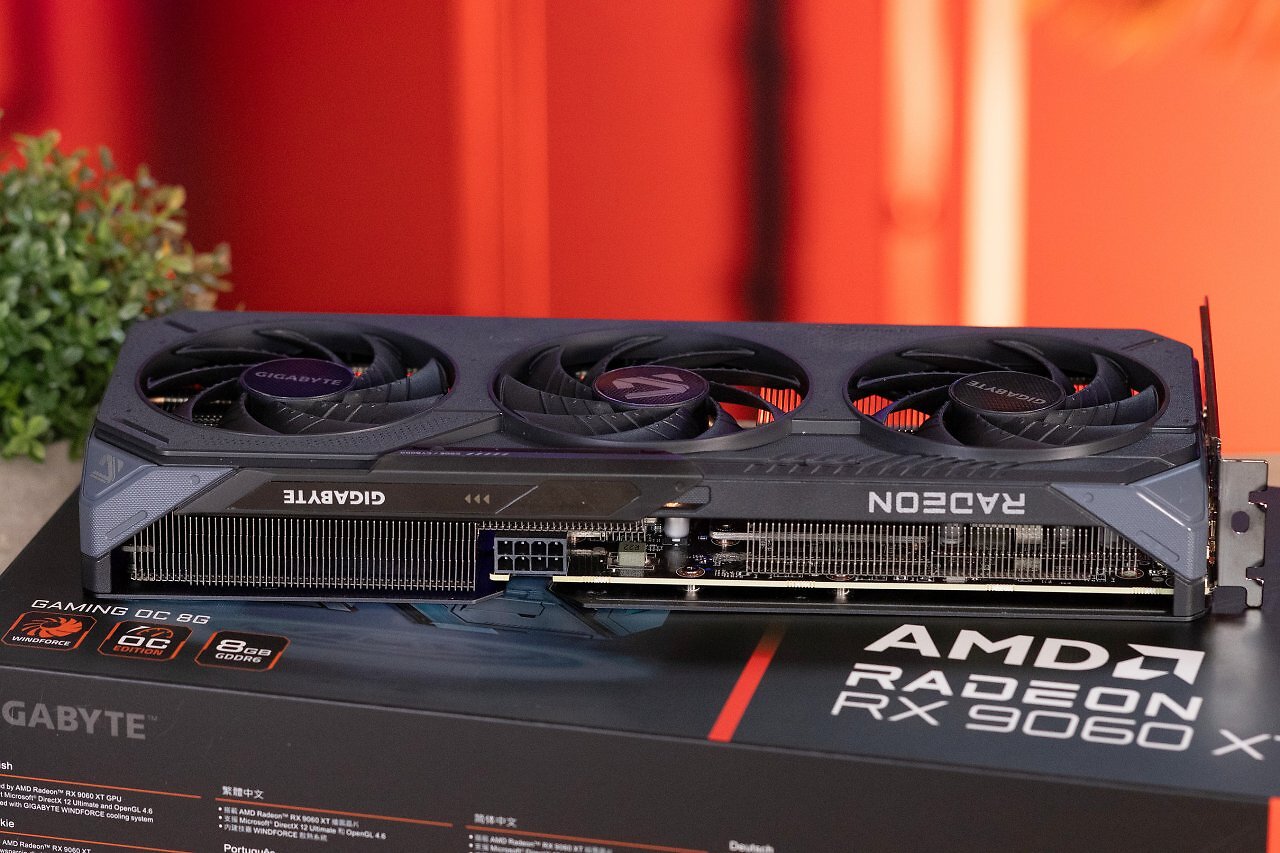 [28/07/2025] Radeon RX 9060 XT 16GB vs RX 9060 XT 8GB 5
