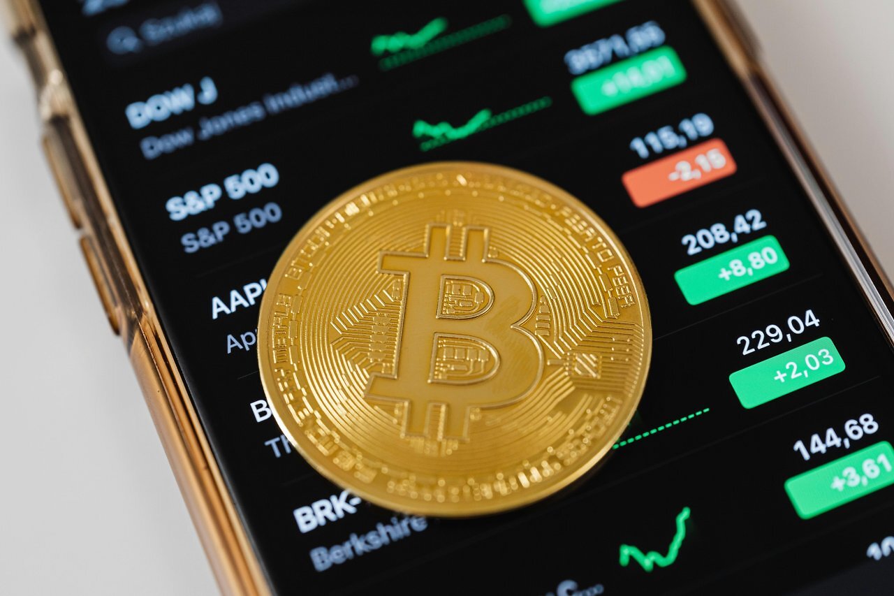 [03/07/2025] Steuerhinterziehung: Firma soll geförderte KI-Hardware für Kryptomining verwendet haben