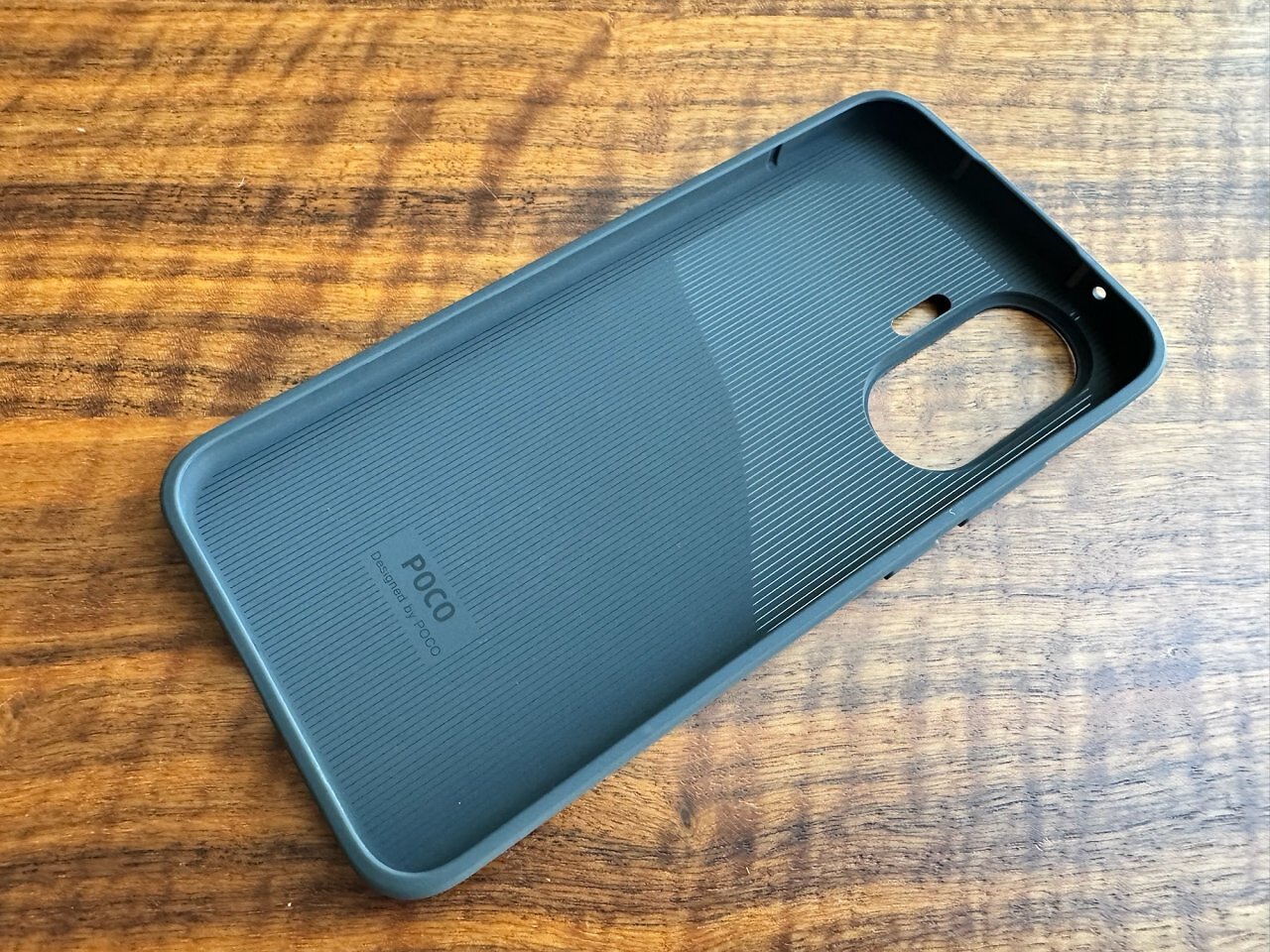[30/07/2025] Xiaomi Poco F7 (8)