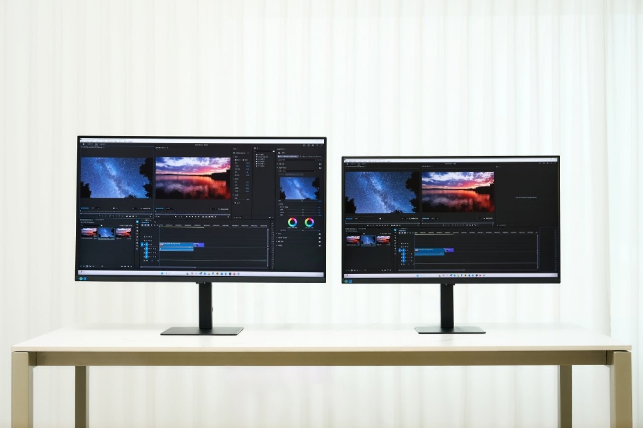 [31/08/2025] Hier werden der ViewFinity S8 in 37 Zoll (links) und 32 Zoll (rechts) beim Video-Editing gegenüber gestellt.