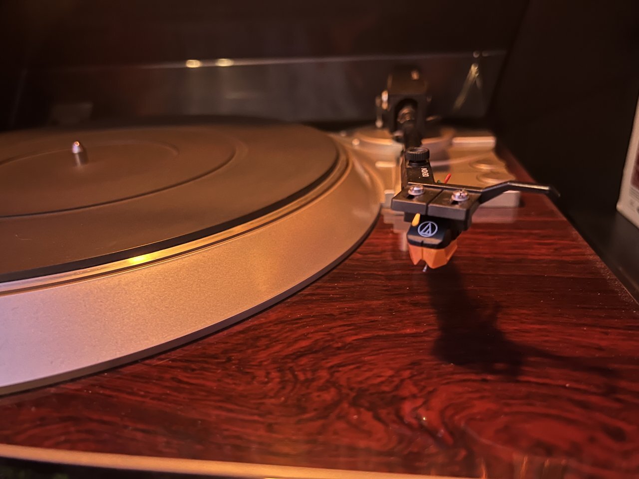 [20/08/2025] Audio Technica AT-VM95EN im Test: klangvolles Upgrade für einen Vinyl-Veteranen von Denon!