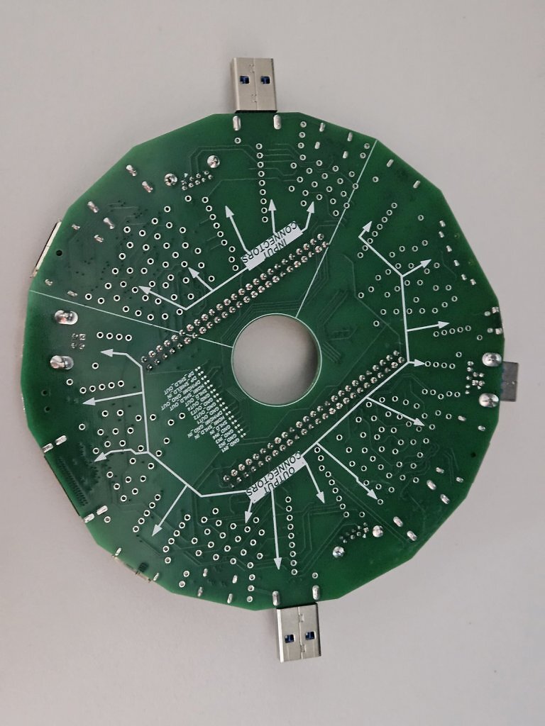 [30/08/2025] Unschlagbares Tool: Kabel-Tester mit 12 Anschlüssen für USB, HDMI und mehr (4)