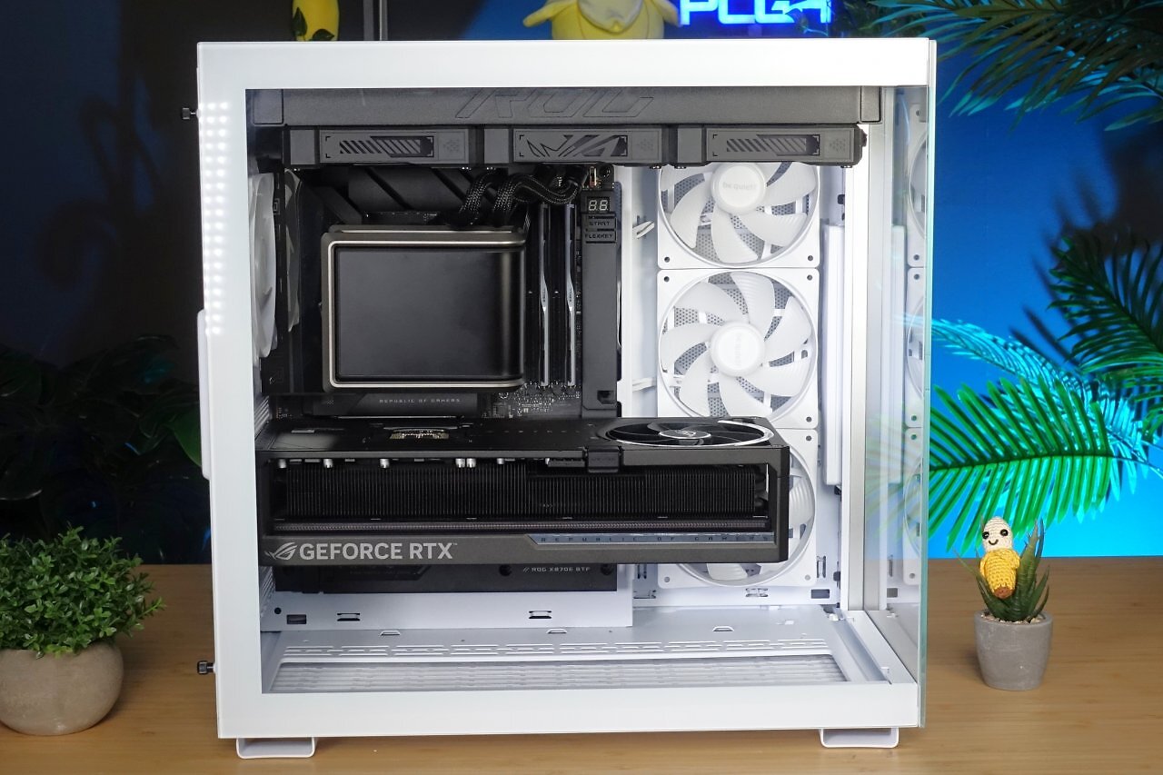 [25/09/2025] Im Be Quiet Light Base 600 wirkt das BTF-System besonders aufgeräumt mit freiem Blick auf die Hardware.