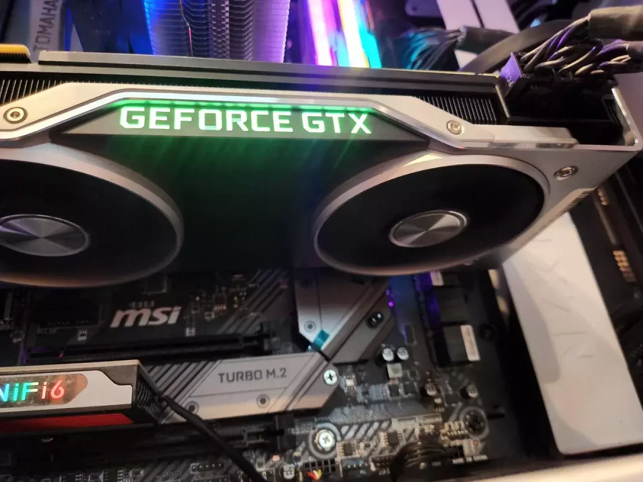 [16/09/2025] Ein Reddit-Nutzer ist auf ein Engineering Sample einer nicht veröffentlichten Geforce GTX 2080 Ti gestoßen, die sogar besser bestückt ist als das Original.