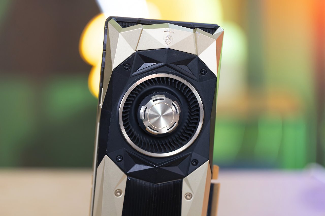 [29/09/2025] Nvidia Titan V im Nachtest: Wie schlägt sich die 3.100-Euro-Grafikkarte acht Jahre später? (6)