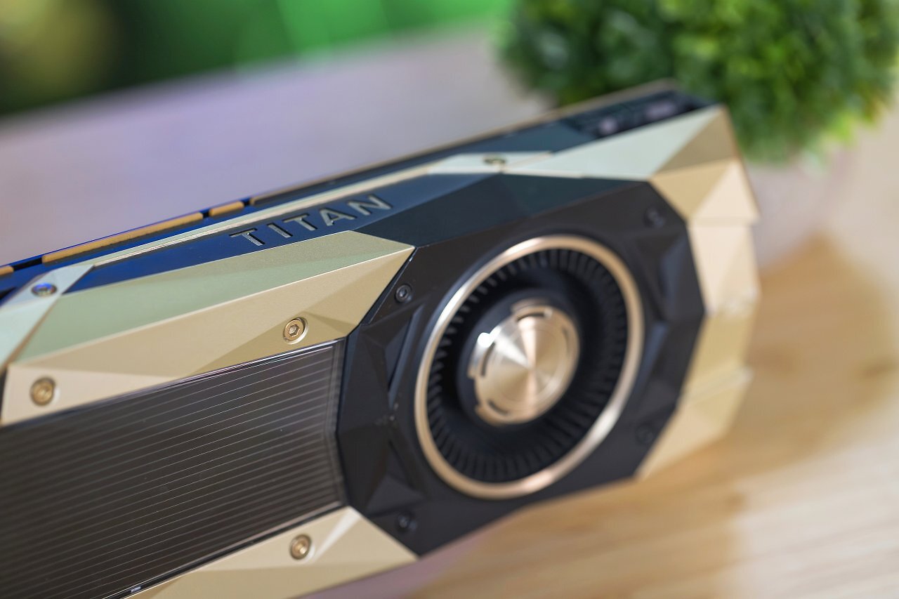 [29/09/2025] Nvidia Titan V im Nachtest: Wie schlägt sich die 3.100-Euro-Grafikkarte acht Jahre später? (9)