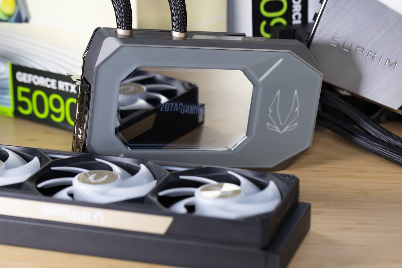 [29/09/2025] MSI RTX 5090 Suprim Liquid SOC versus Zotac Gaming RTX 5090 Arcticstorm AIO 5