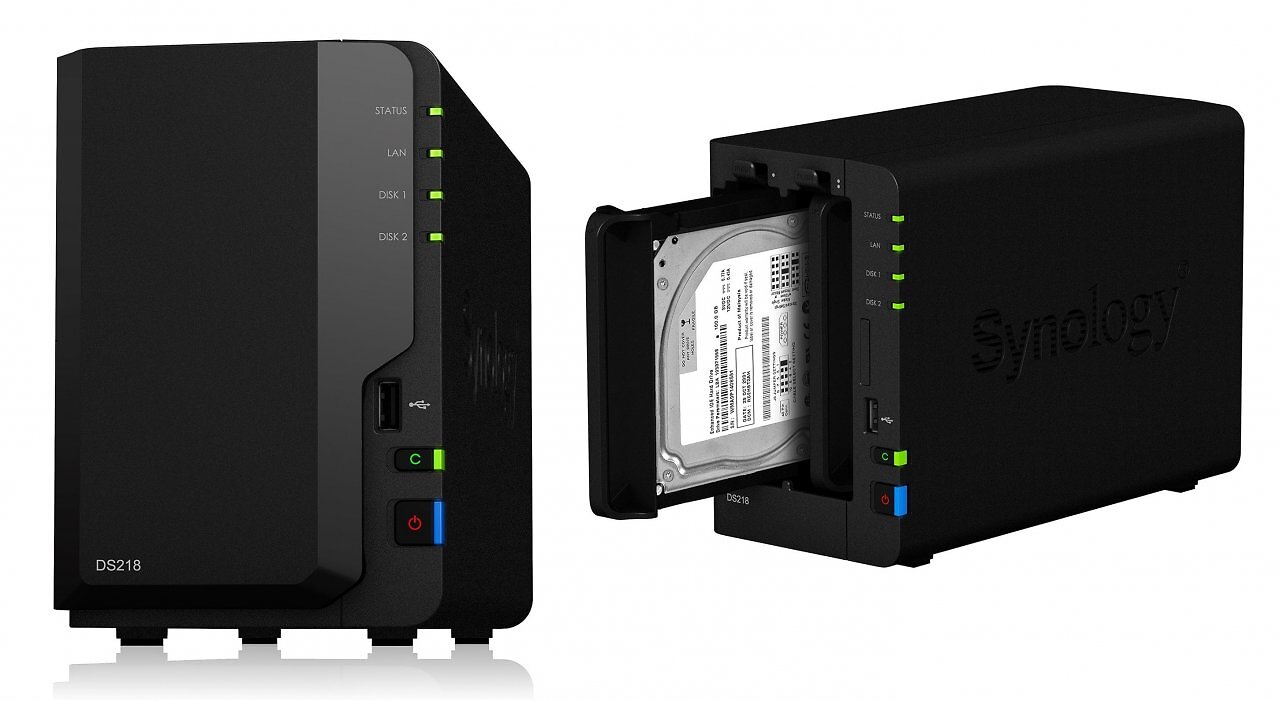 [22/09/2025] NAS-Systeme mit Einschüben für zwei 3,5-Zoll-Festplatten gibt es schon ab 270 Euro (Terramaster F2-425). Für das empfehlenswerte und mit zwei Seagate Ironwolf mit 4 TB Kapazität bestückte Synology DS218 4TB 2 Bay im Bild müssen Sie allerdings 500 Euro zahlen.