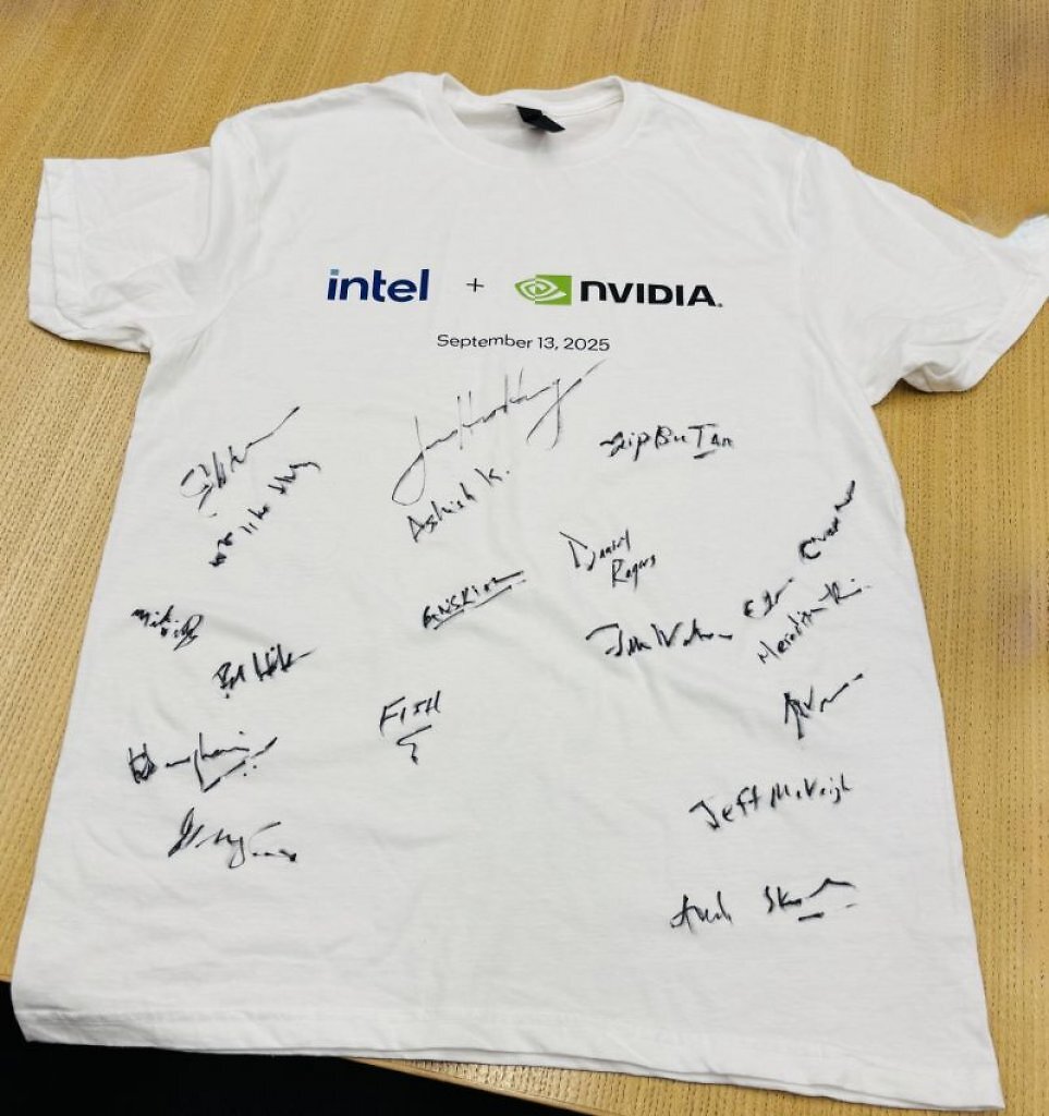 [18/09/2025] T-Shirt Intel + Nvidia