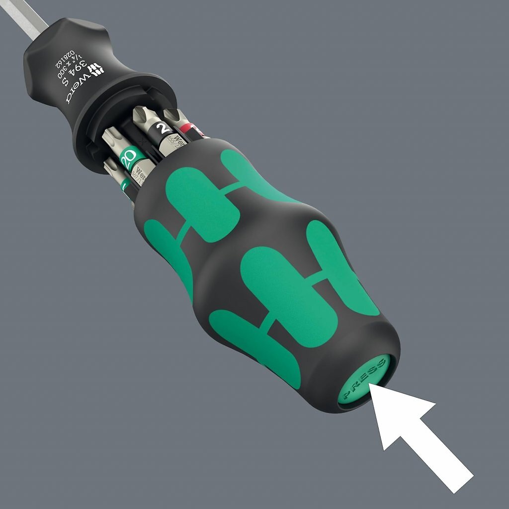 Der Wera Kraftform Kompakt 27 XL ist ein Bit-Schraubendreher mit 30 Zentimter langem Schaft. Er ist nun günstiger als sonst.