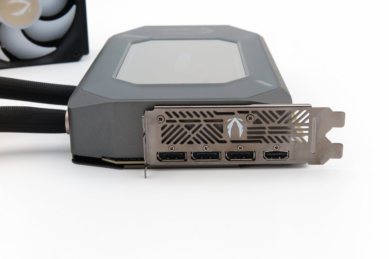 [30/09/2025] Zotac Gaming RTX 5090 Arcticstorm AIO Slotblende