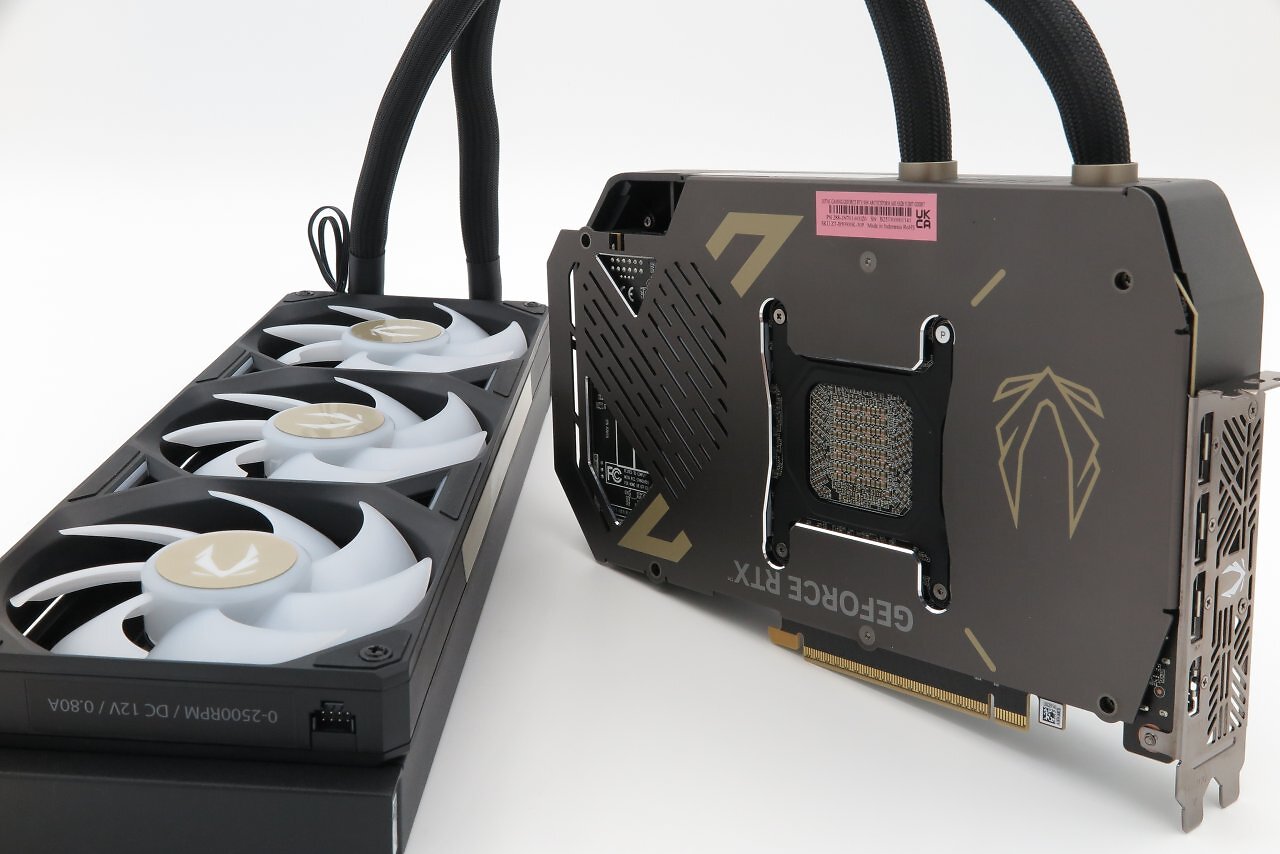 [30/09/2025] Zotac Gaming RTX 5090 Arcticstorm AIO System
