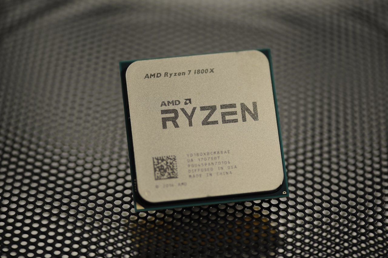 AMD Ryzen 7 1800X: Startschuss f&uuml;r die Ryzen-&Auml;ra 2017 &ndash; Acht-Kern-Prozessor mit starker Multithread-Leistung, der AMD zur&uuml;ck ins High-End-Segment brachte.