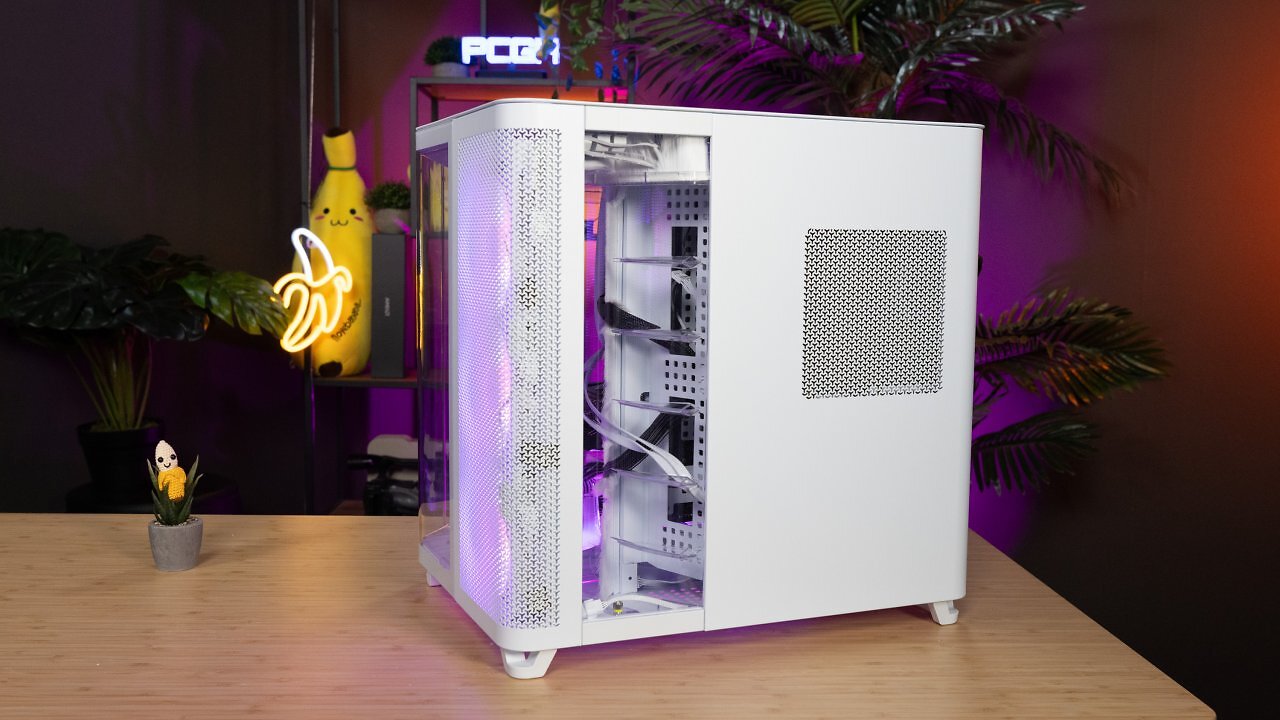 [21/10/2025] Die Rückseite des Corsair Air 5400 RS-R ARGB zeigt die dritte Kammer mit AiO.