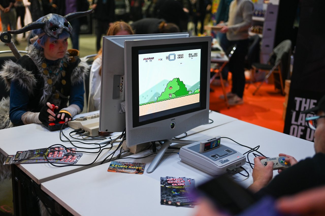 [13/10/2025] Hier zu sehen: Super Mario, aber in alter Manier.