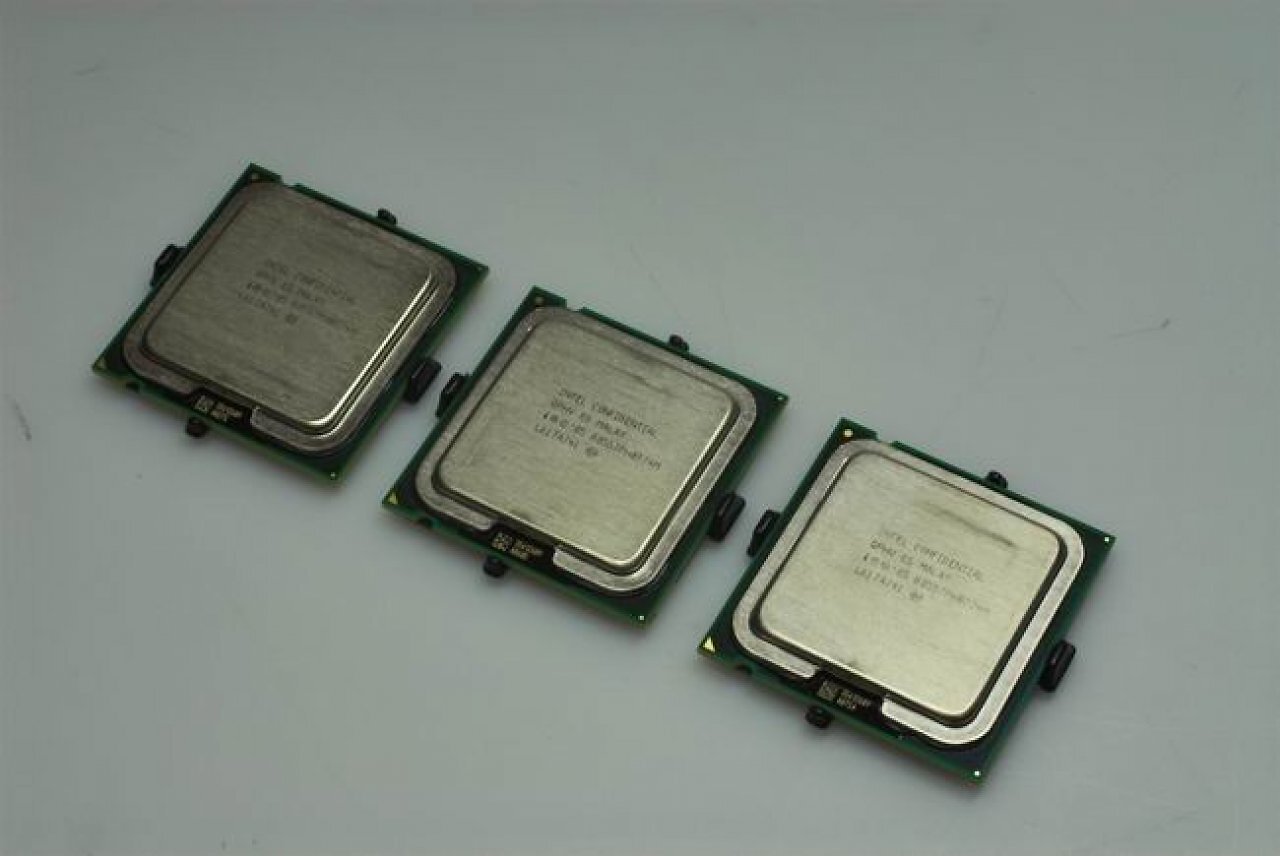 Intel Core 2 Duo: Erfolgreiche Prozessorserie ab 2006 &ndash; markierte den Umstieg auf effiziente Dual-Core-Architekturen und setzte neue Leistungsma&szlig;st&auml;be im Desktop-Bereich.