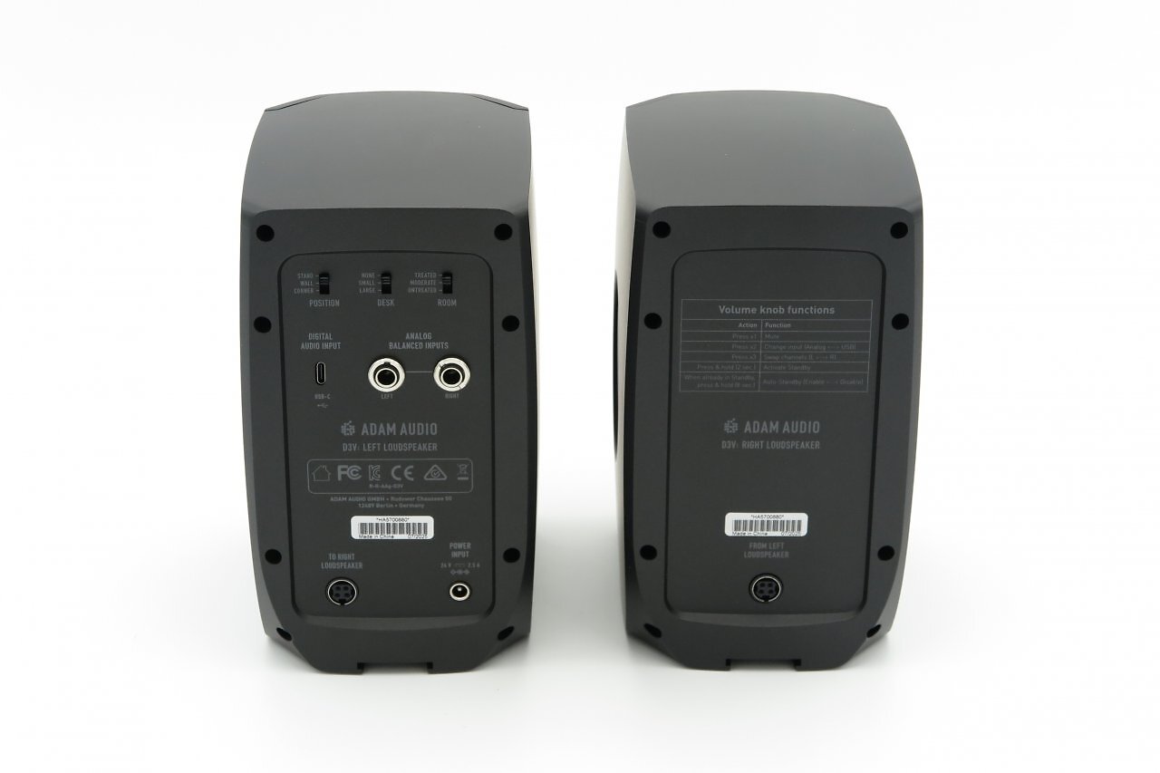 [11/11/2025] Adam Audio D3V: Rückseite