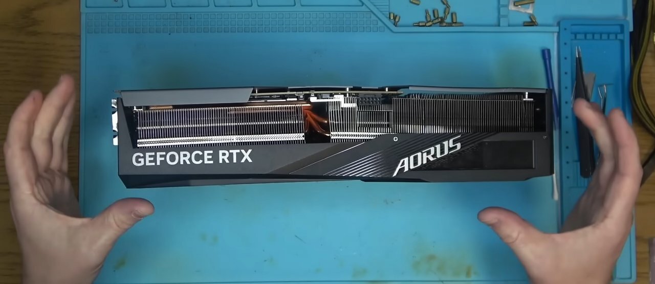 [03/11/2025] Geforce RTX 4090: Reparatur-Bericht einer misshandelten Grafikkarte