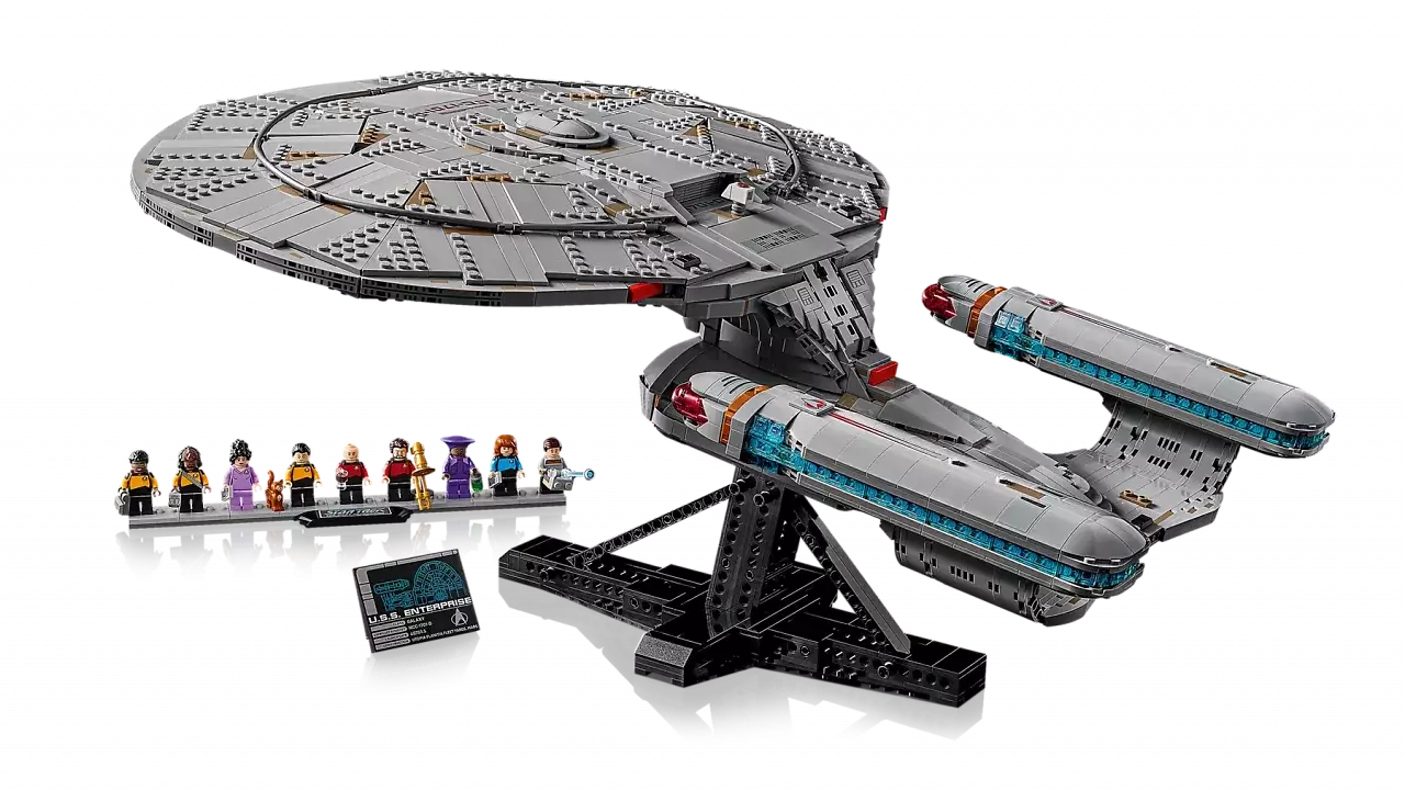 [06/11/2025] 9 Mini-Figuren, Datas Katze und überraschend viele Details: Enterprise-D von Lego vorgestellt (1)