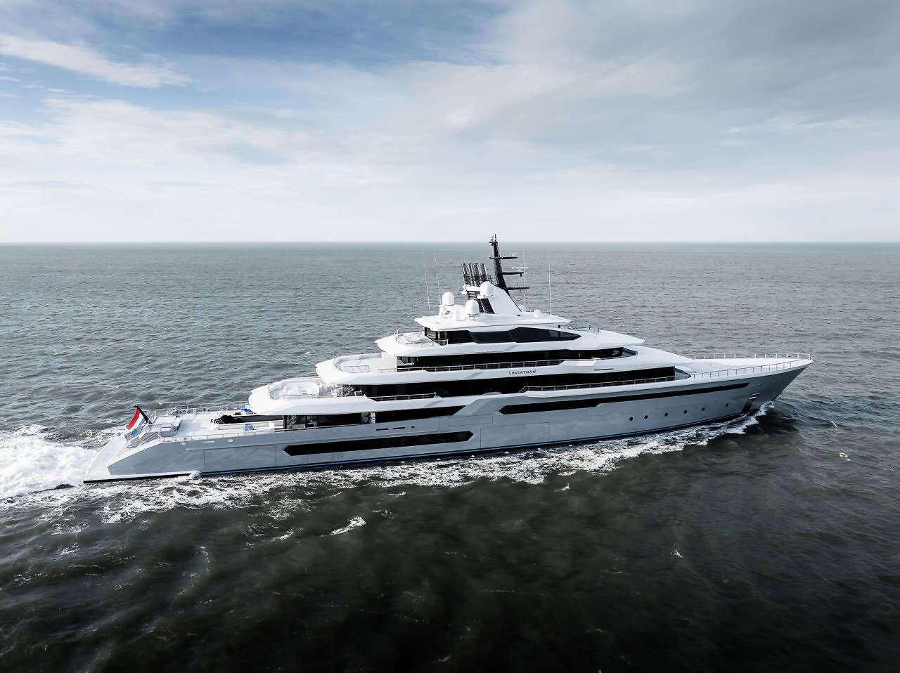 [18/11/2025] Oceanco liefert Leviathan aus (7)