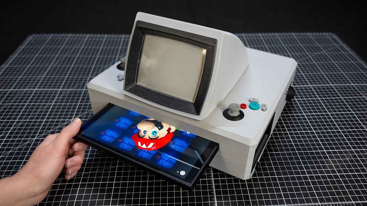[13/11/2025] Retro pur: Youtuber baut Handheld-Konsole aus Röhrenbildschirm und Nintendo Switch 2 (1)