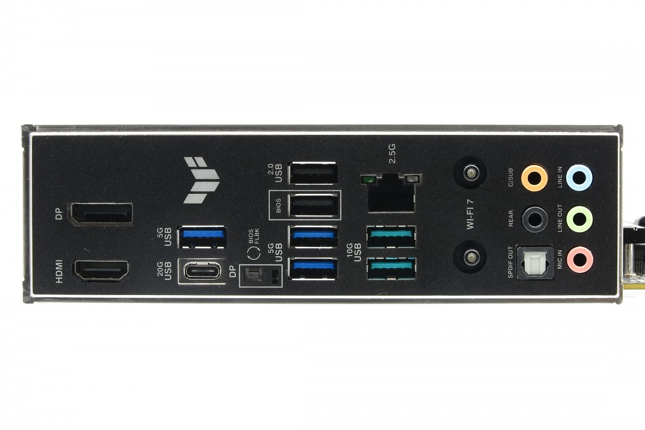 [16/12/2025] Asus TUF B860-Plus: I/O