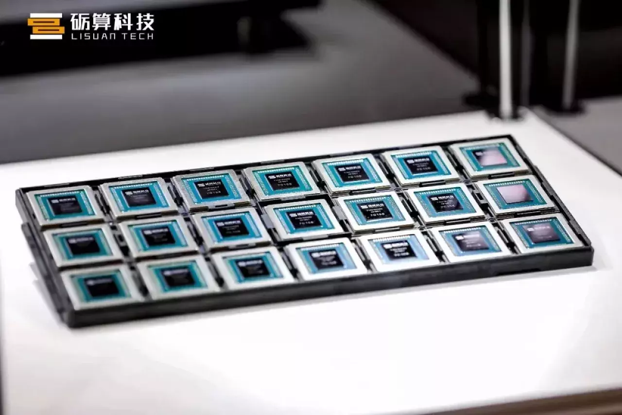 [30/12/2025] Lisuan G100: Neue China-GPUs werden ausgeliefert - mit komplett eigener Architektur